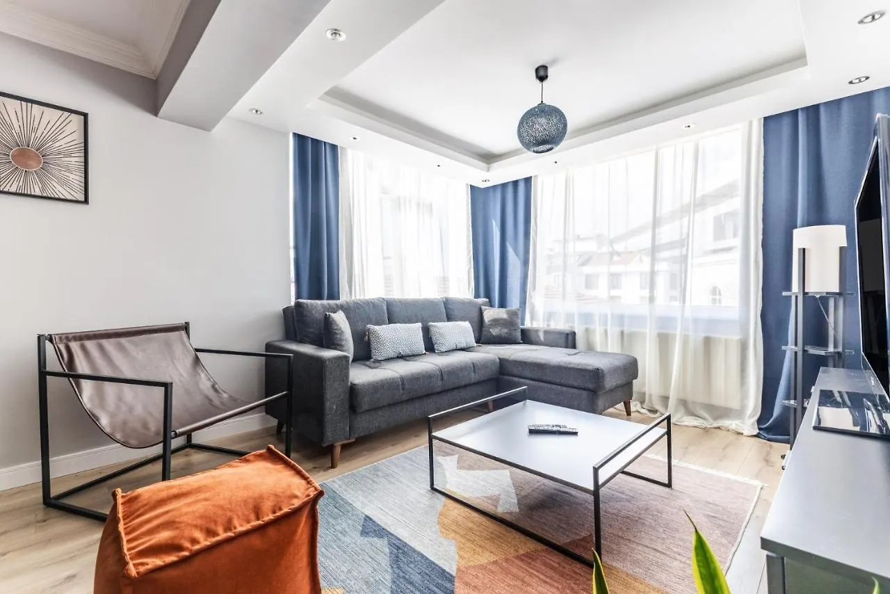 이스탄불 Centrally Located Furnished Flat In Kadikoy 아파트 터키