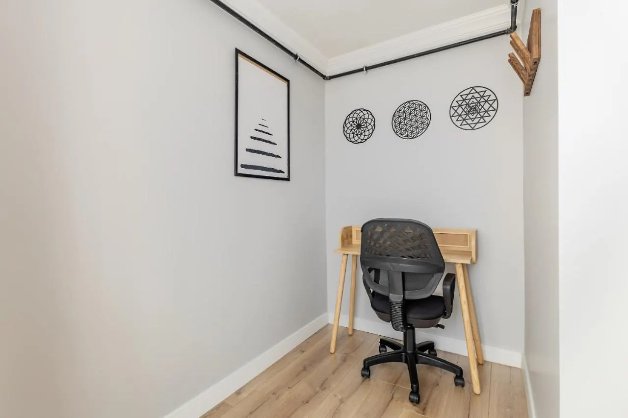 이스탄불 Centrally Located Furnished Flat In Kadikoy 아파트 터키